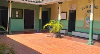 VENDE CASA  ANTIGUA  EN TÁRIBA, TÁCHIRA, VENEZUELA.